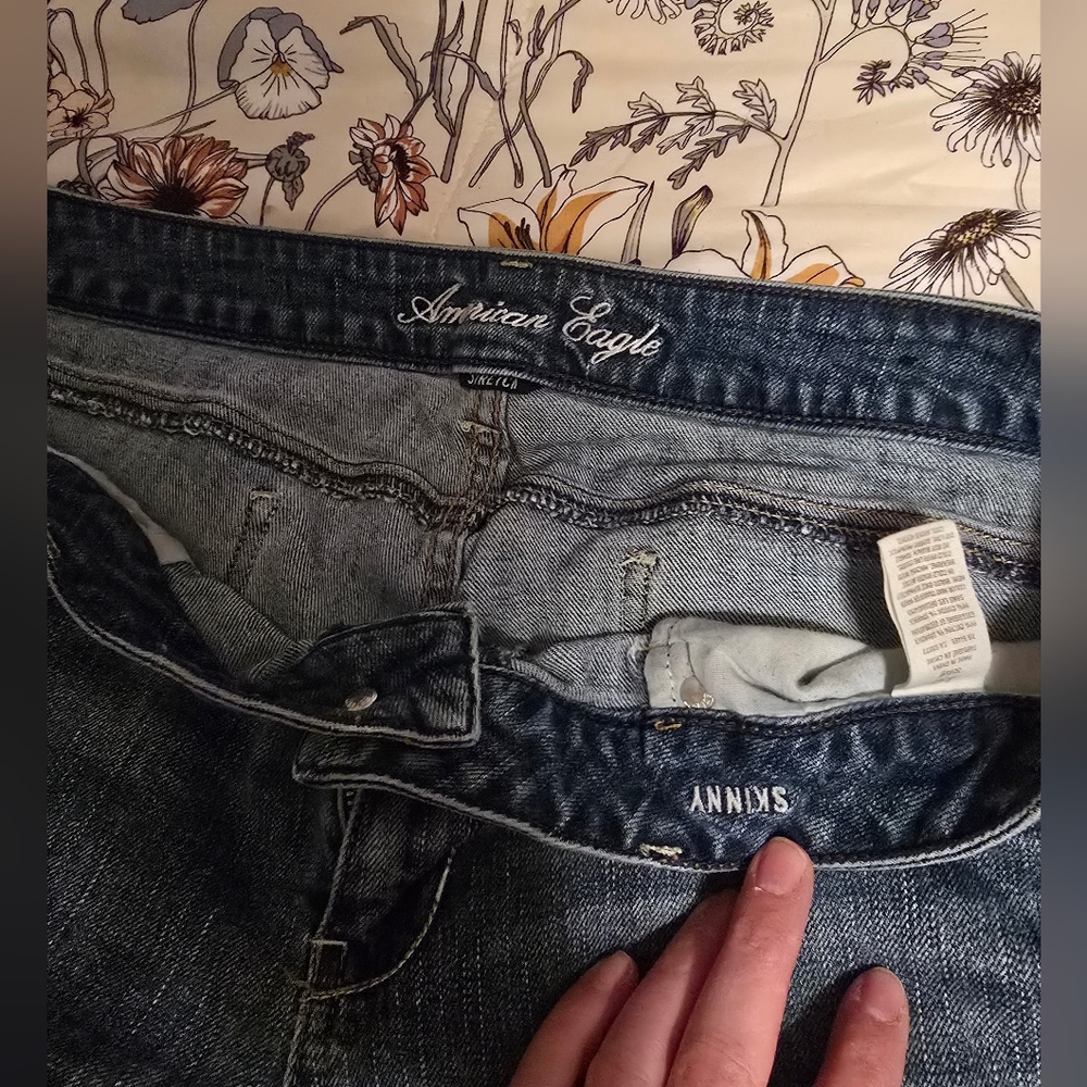 American Eagle Outfitters Skinny Jeans - Picture 2 of 4